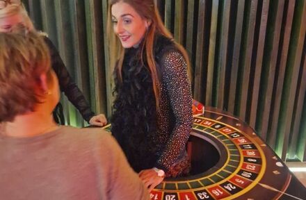 Tafel Dames: Als Waarzegster of als Casino - Foto 1