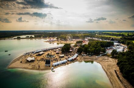 Het festivaltentseizoen gaat officieel van start! - Foto 1