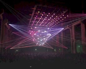 Spectacular kinetic 3D laser show